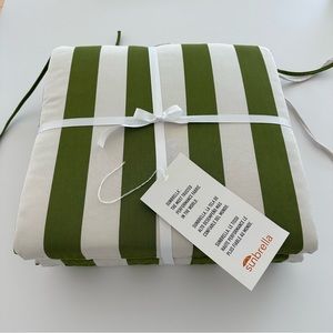 NWT Set of 2 Sunbrella Outdoor Seat Cushions with Ties